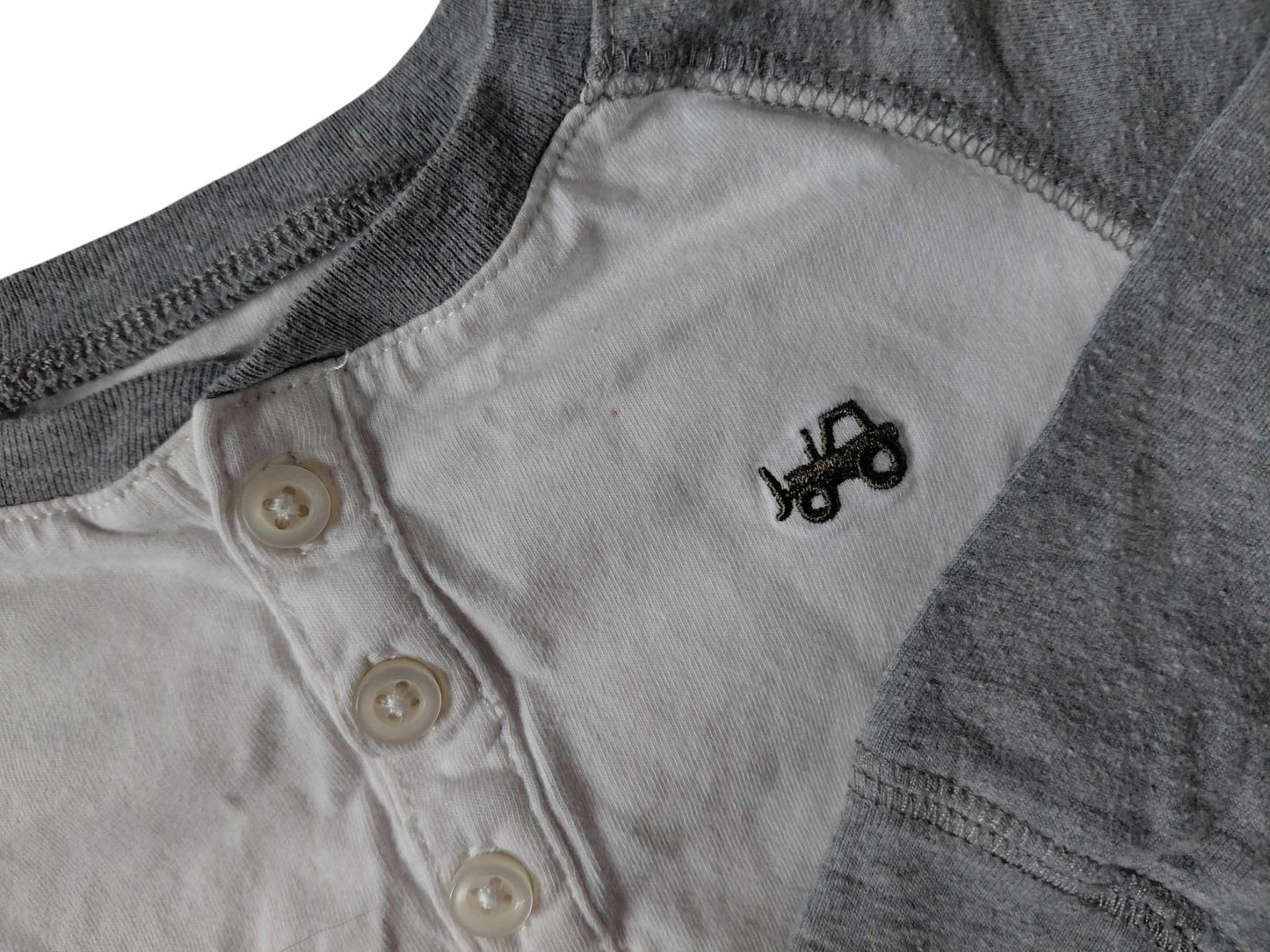 Chandail - Carter's - 18 Mois *Minime Imparfait.