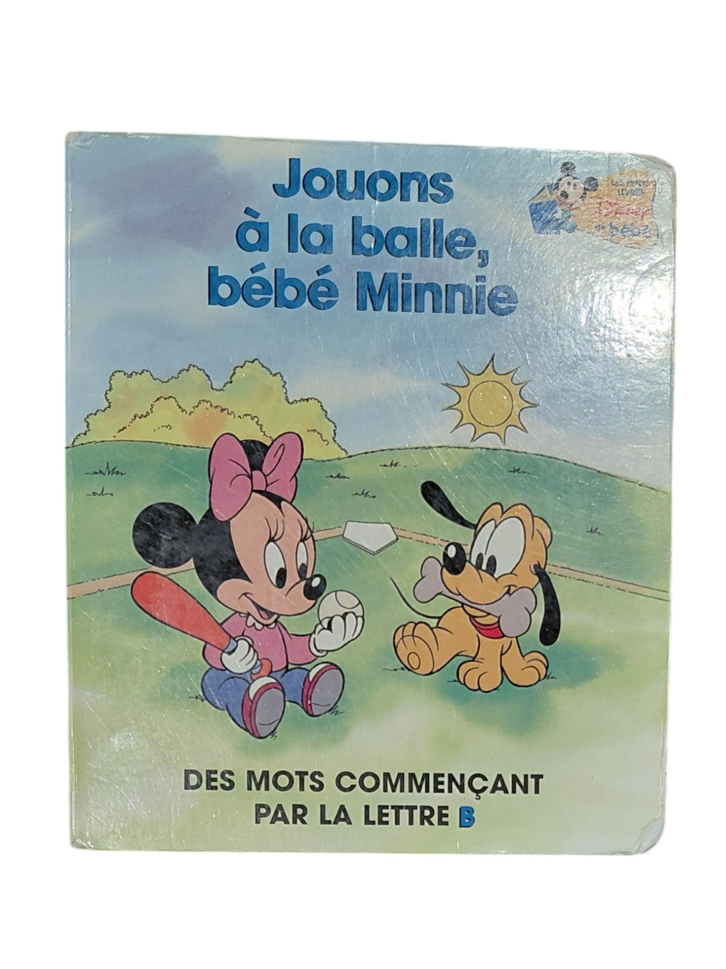 Jouons à la balle, bébé Minnie