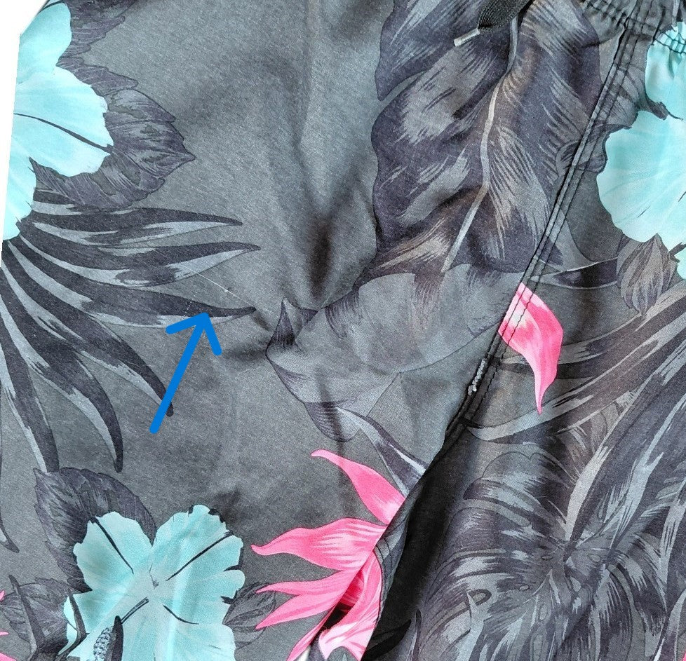 Maillot de bain - Hurley - 8 ans *Quelques fils tirés